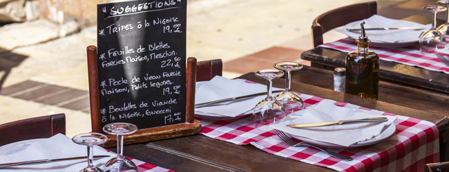 LISA-Sprachreisen-Erwachsene-Franzoesisch-Frankreich-Nizza-Essen-Restaurant-Altstadt-Leben LISA-Sprachreisen-Erwachsene-Franzoesisch-Frankreich-Nizza-Essen-Restaurant-Altstadt-Leben