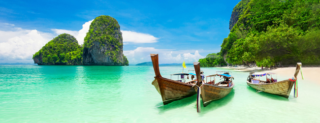 LISA-Sprachreisen-Erwachsene-Thailaendisch-Thailand-Phuket-Patong-Boot-Meer-Tuerkis LISA-Sprachreisen-Erwachsene-Thailaendisch-Thailand-Phuket-Patong-Boot-Meer-Tuerkis